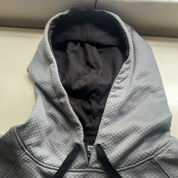 Disney Marvel The Punisher Skull Gray Hoodie Sweatshirt - Picture 3 of 4